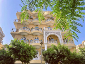 Xibeilou hotel 西北楼华人宾馆
